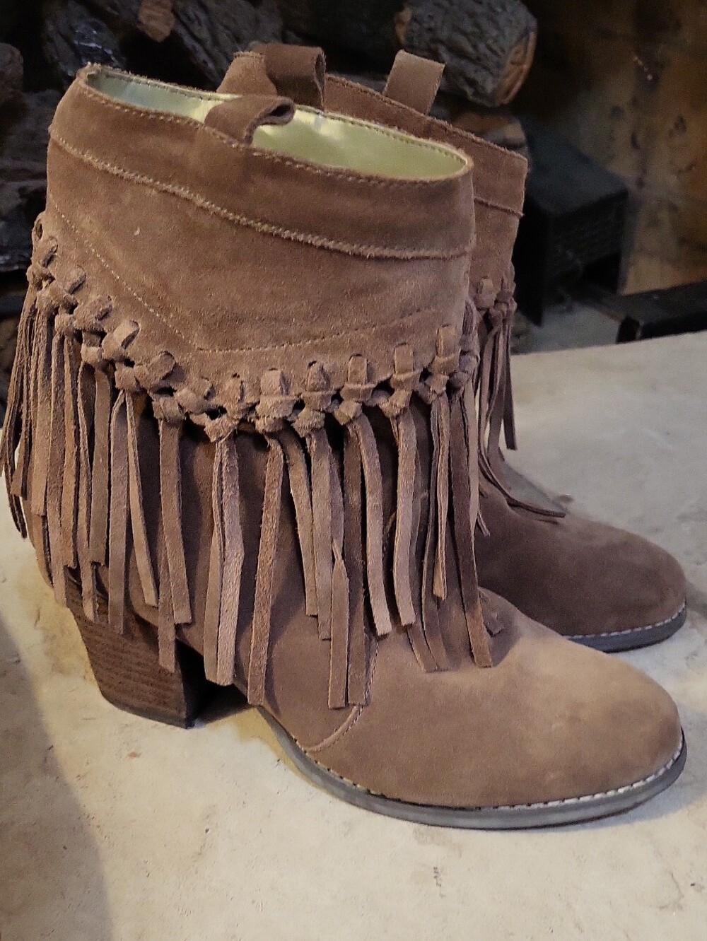 SBICCA Fringe Suede Ankle Booties in Brown - Size 7.5
